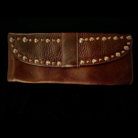 ⭐️ BRAVE ⭐️BROWN LEATHER CLUTCH GOLD STUDS PONY HAIR INT POCKET MAGNETIC CLOSURE